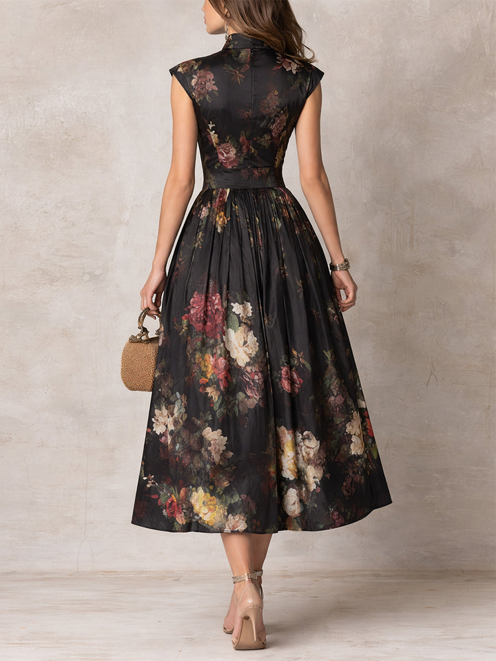 Harlow™ | Abito midi in satin plissettato con scollatura a chiave