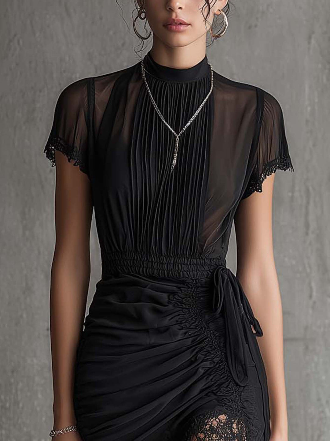 Delphine™ | Mini Abito in Chiffon con Pieghe e Pizzo