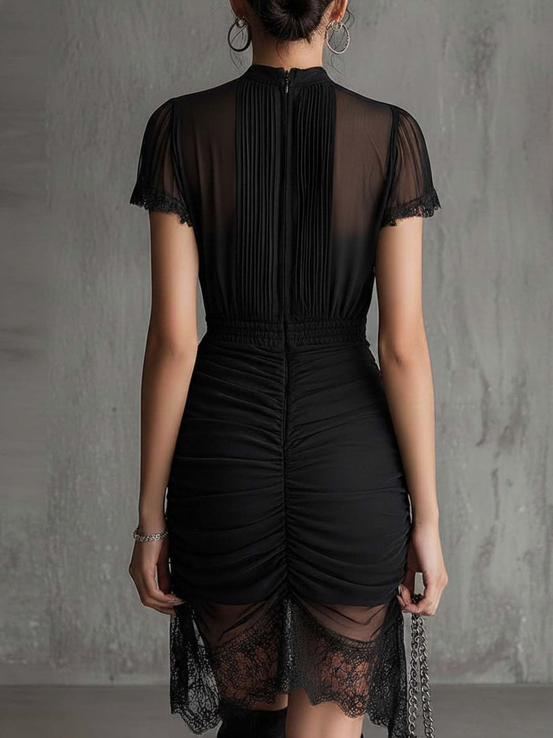 Delphine™ | Mini Abito in Chiffon con Pieghe e Pizzo