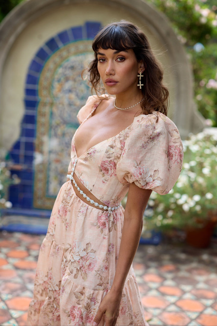 Lisa Romance | Elegante Abito Lungo con Maniche Rosa Chiaro