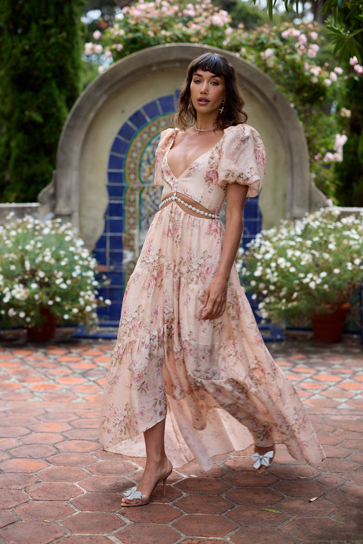 Lisa Romance | Elegante Abito Lungo con Maniche Rosa Chiaro